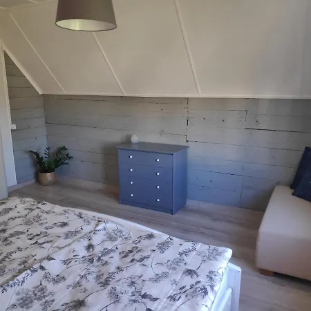 Sireli Hubane Maja Oma Aiaga Haapsalu